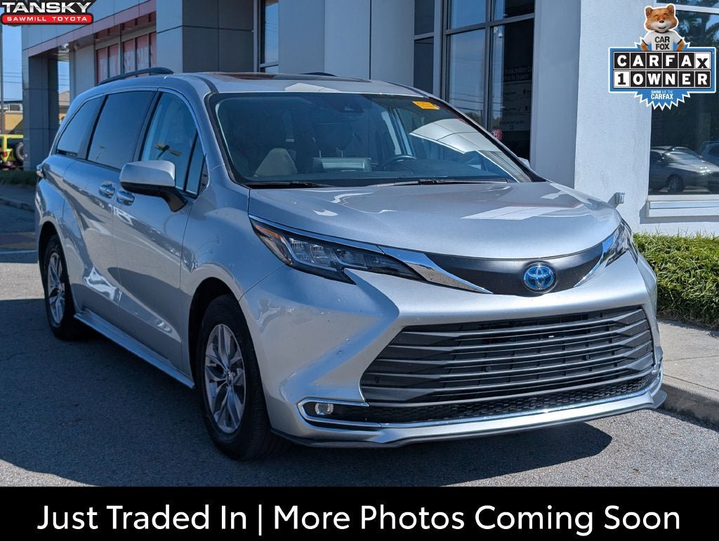 Certified 2022 Toyota Sienna XLE w/ XLE Plus Package