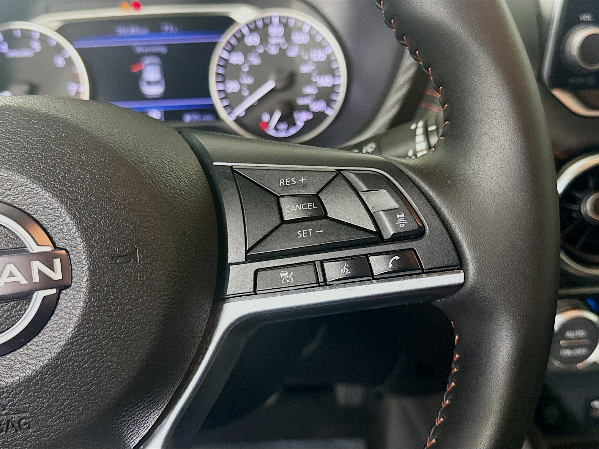 Used 2025 Nissan Sentra SR image 15