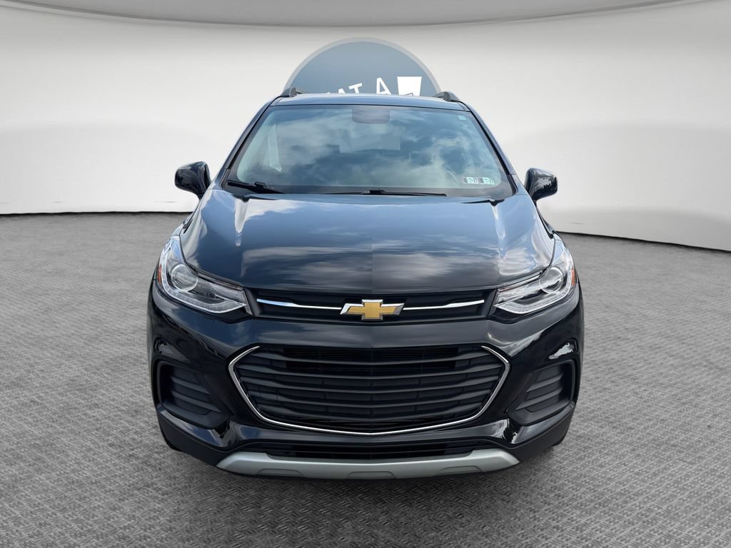 Certified 2022 Chevrolet Trax LT w/ LT Convenience Package AWD/4WD image 9
