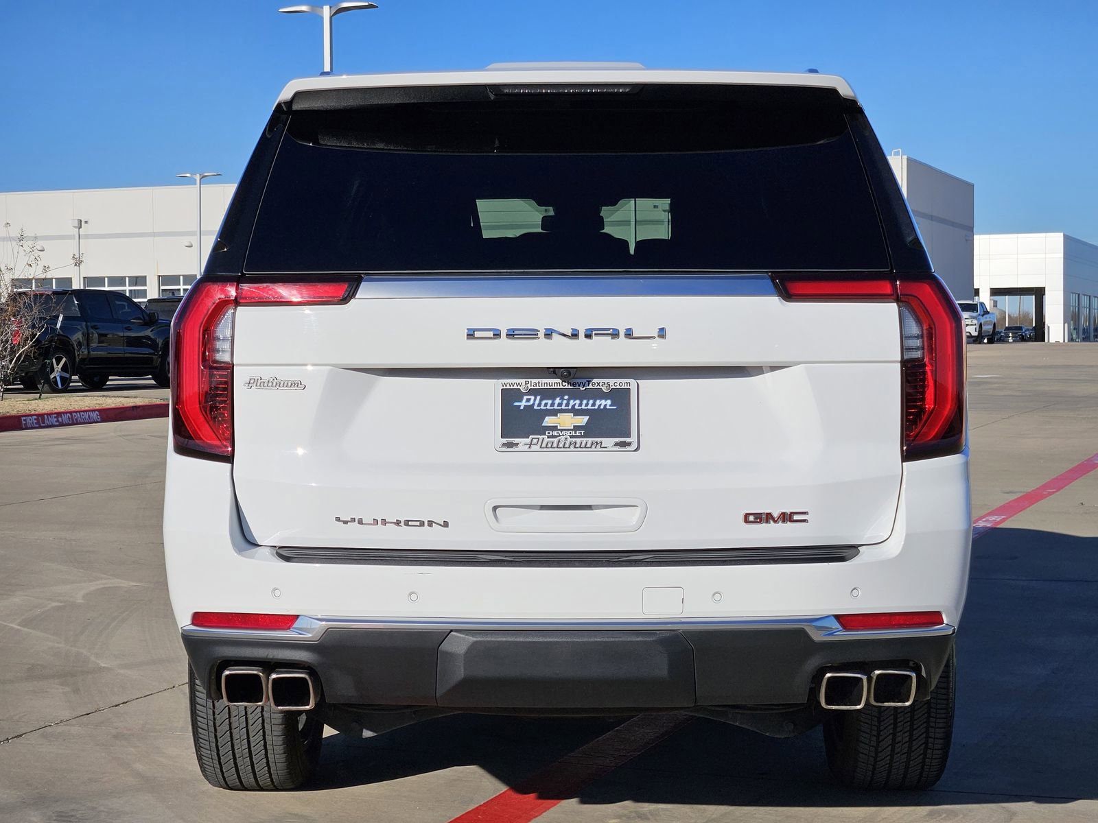 Used 2025 GMC Yukon XL Denali image 10