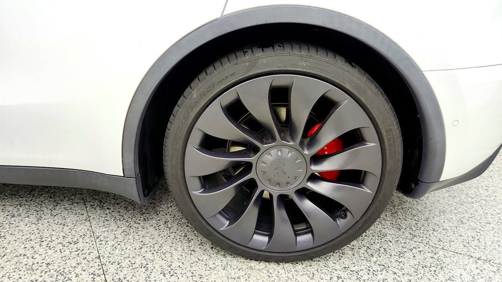 Used 2021 Tesla Model Y Performance AWD/4WD image 9