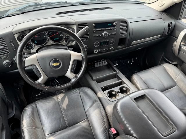 Used 2011 Chevrolet Silverado 3500 LT w/ Interior Plus Package AWD/4WD image 9