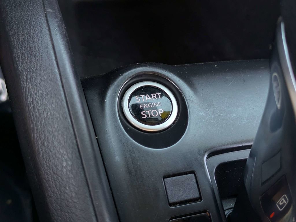 Used 2024 Nissan Kicks S image 26