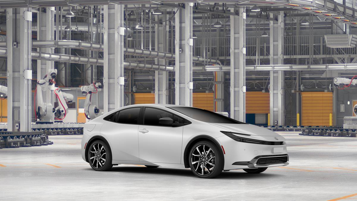 New 2026 Toyota Prius Plug-In Hybrid FWD image 16