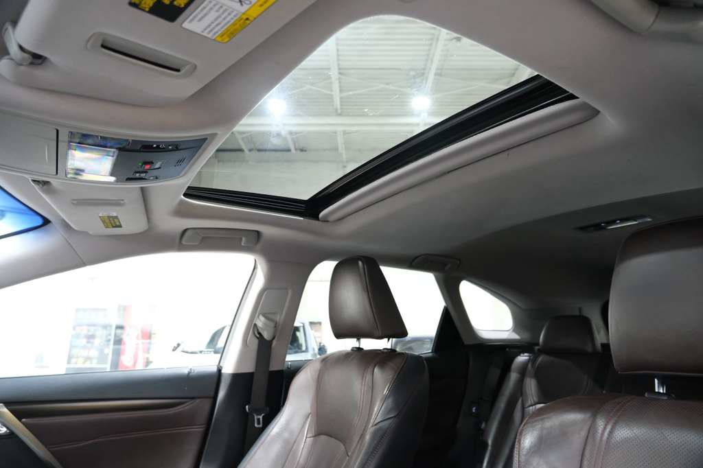 Used 2018 Lexus RX 350L AWD image 35