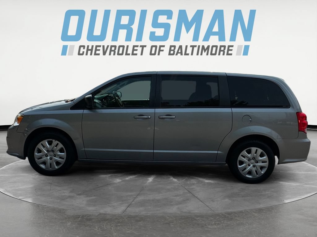 Used 2018 Dodge Grand Caravan SE w/ UConnect Hands-Free Group FWD image 3