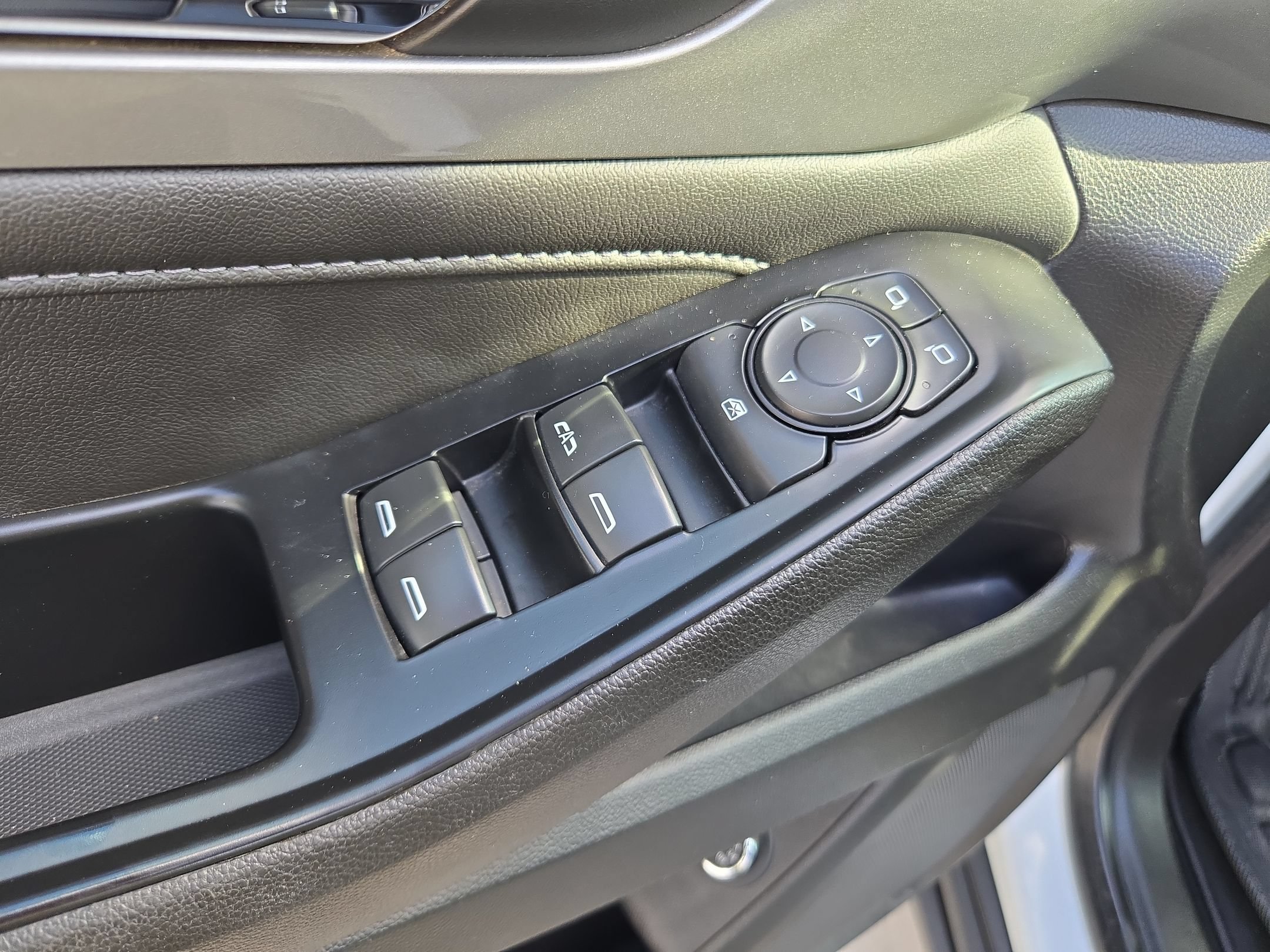 Certified 2023 Chevrolet Traverse LT FWD image 12