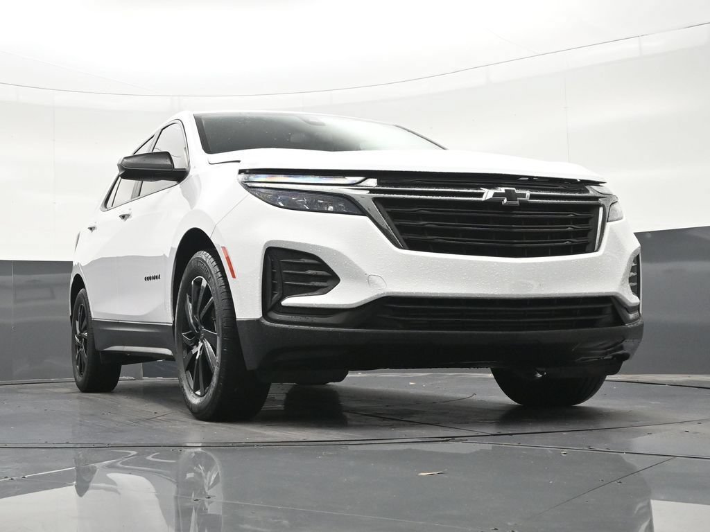 Used 2024 Chevrolet Equinox LS w/ Sport Edition FWD image 30