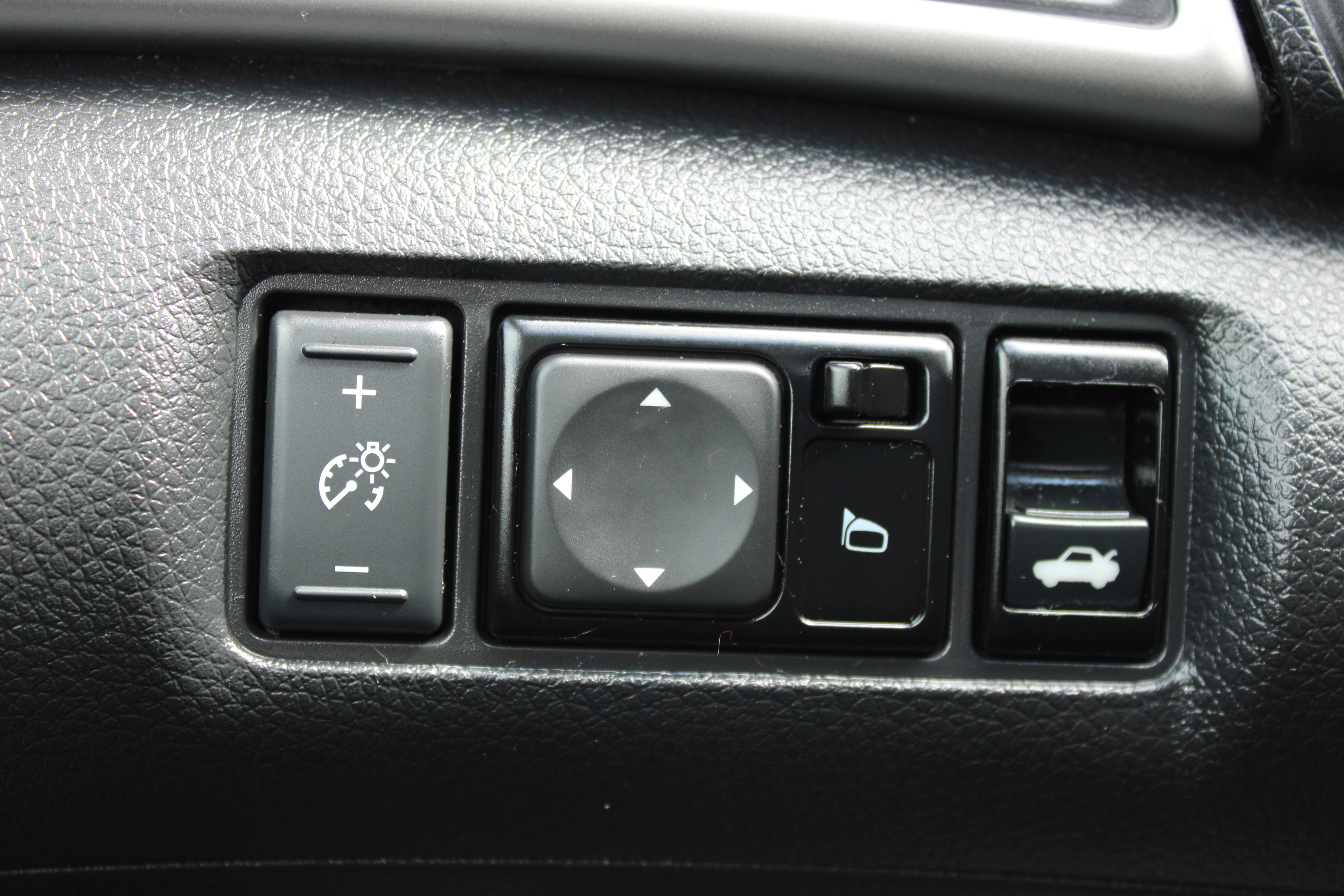 Used 2019 Nissan Sentra SV w/ Special Edition Package FWD image 23