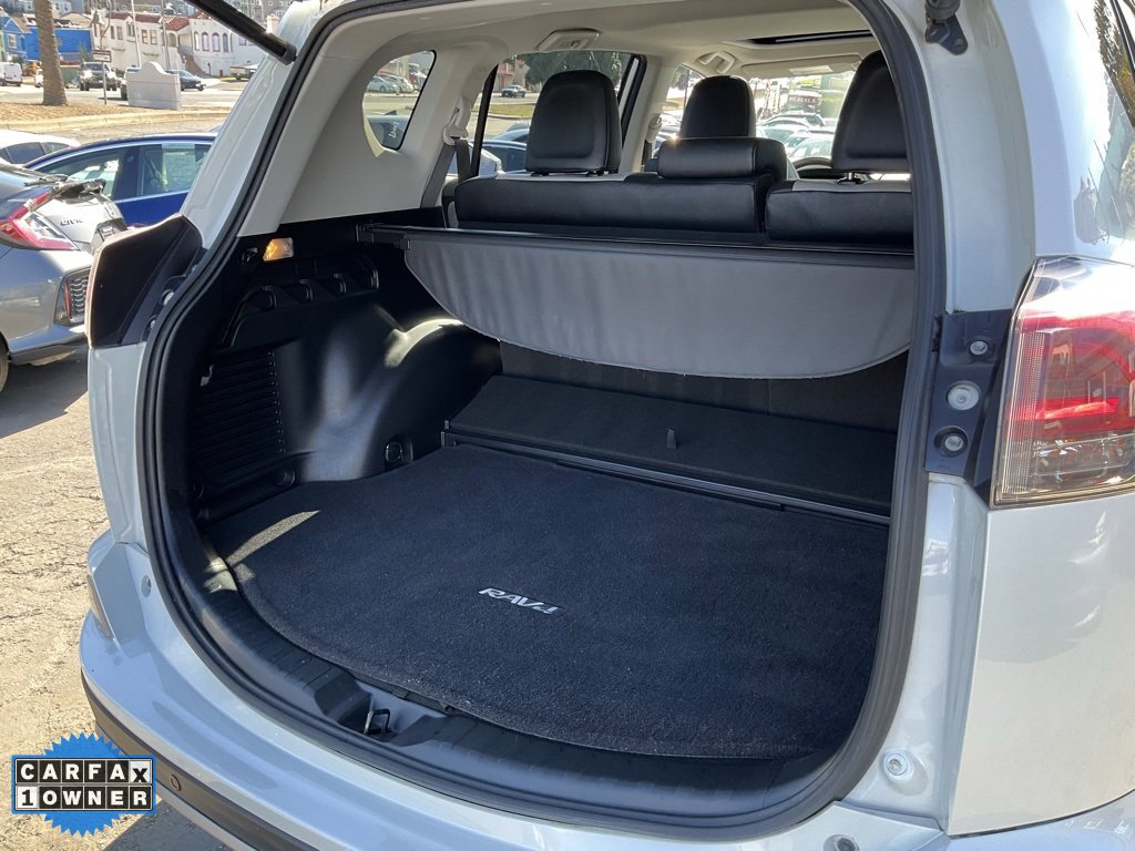 Used 2017 Toyota RAV4 Limited image 9