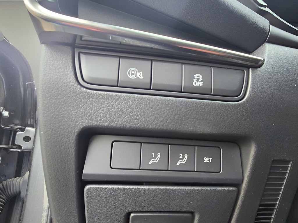 Used 2025 MAZDA MAZDA3 s image 18