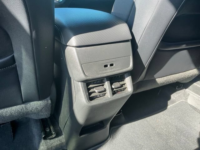 Used 2025 Chevrolet Equinox LT w/ Convenience Package II FWD image 35