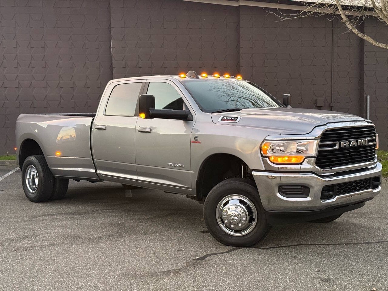 Used 2021 RAM 3500 Big Horn AWD/4WD image 3