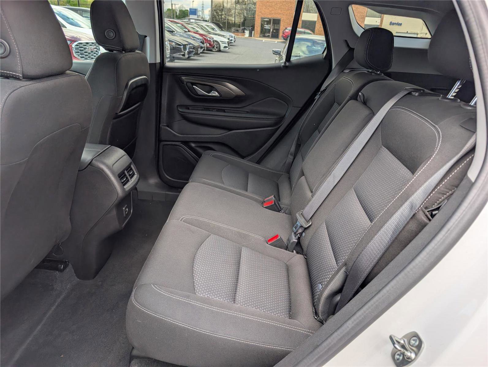 Used 2024 GMC Terrain SLE FWD image 14