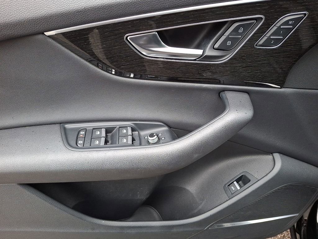 Used 2022 Audi Q7 3.0T Premium Plus w/ Premium Plus Package image 13