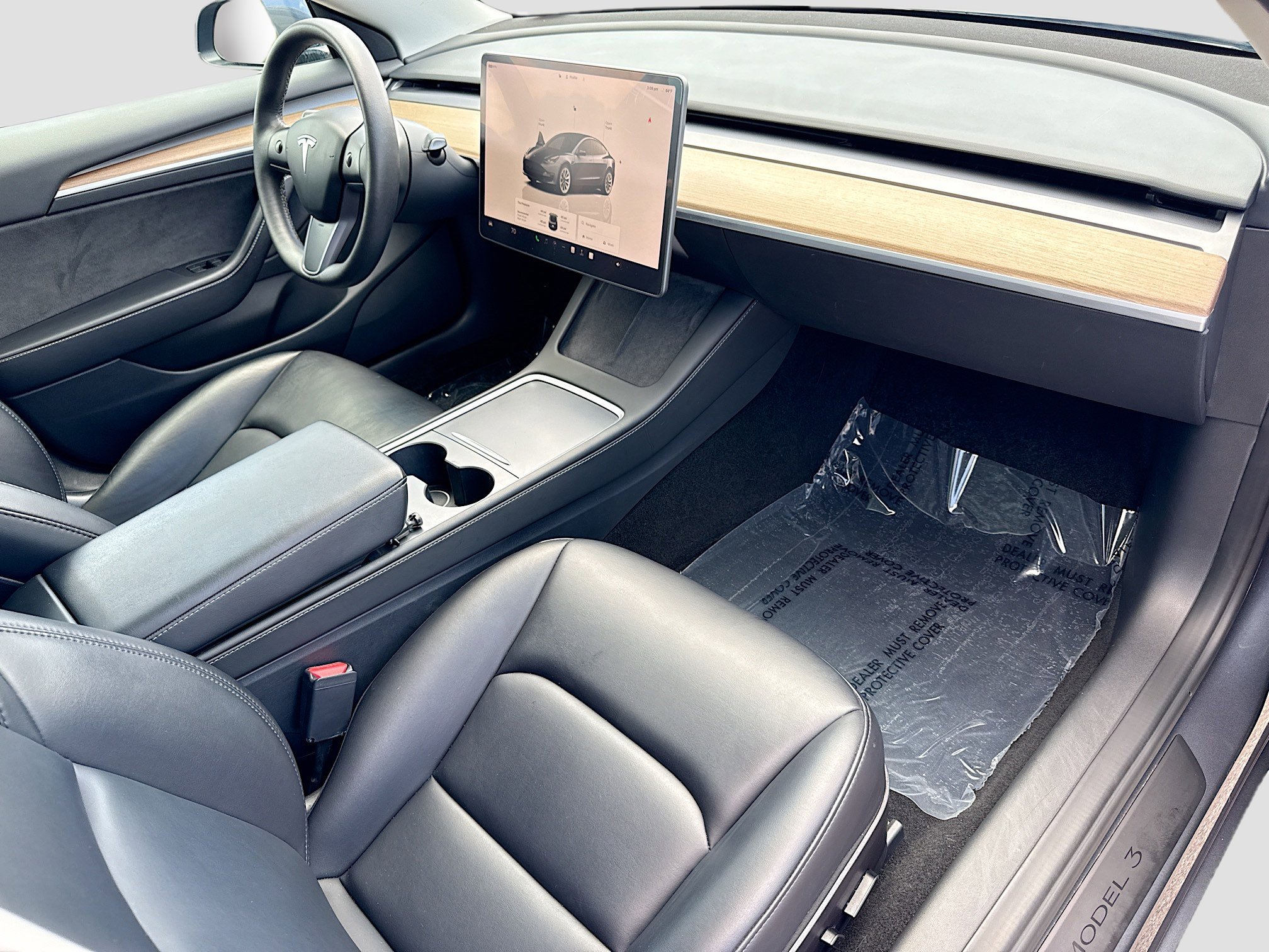 Used 2023 Tesla Model 3 Standard Range image 13