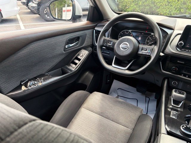 Used 2021 Nissan Rogue SV AWD/4WD image 32