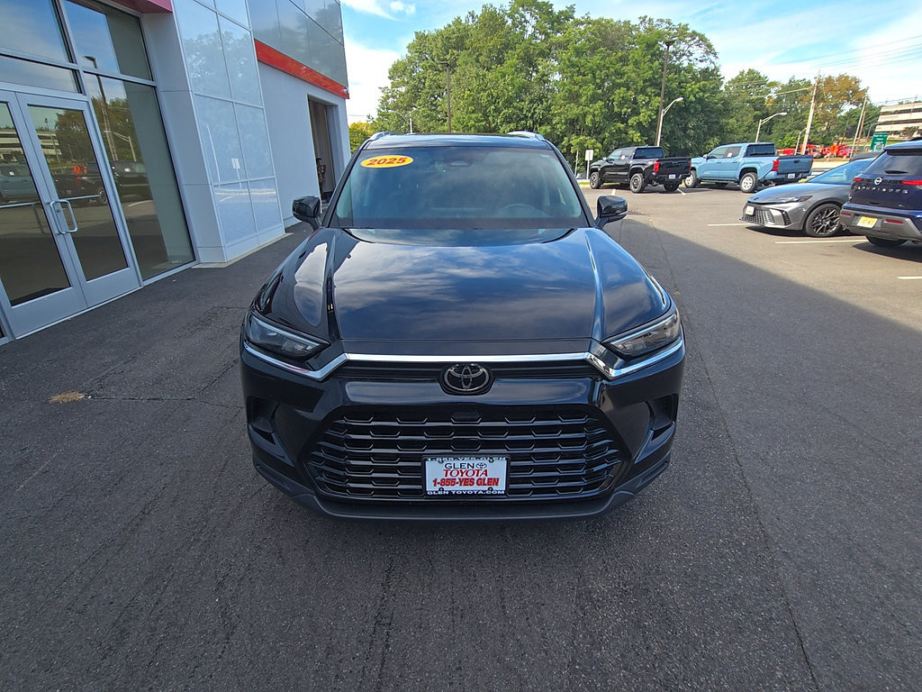 Certified 2025 Toyota Grand Highlander AWD image 19
