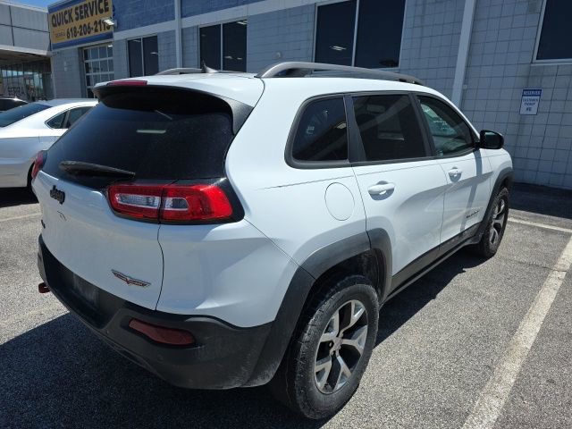 Used 2016 Jeep Cherokee Trailhawk w/ Comfort/Convenience Group AWD/4WD image 5