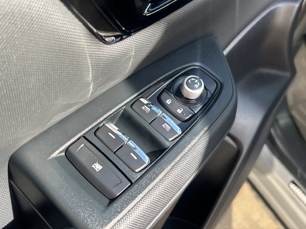 Used 2025 Subaru Forester Limited AWD/4WD image 12