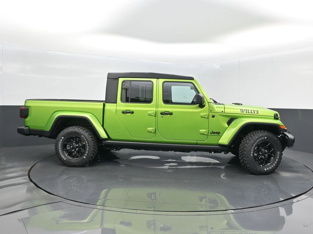 New 2025 Jeep Gladiator Willys image 8