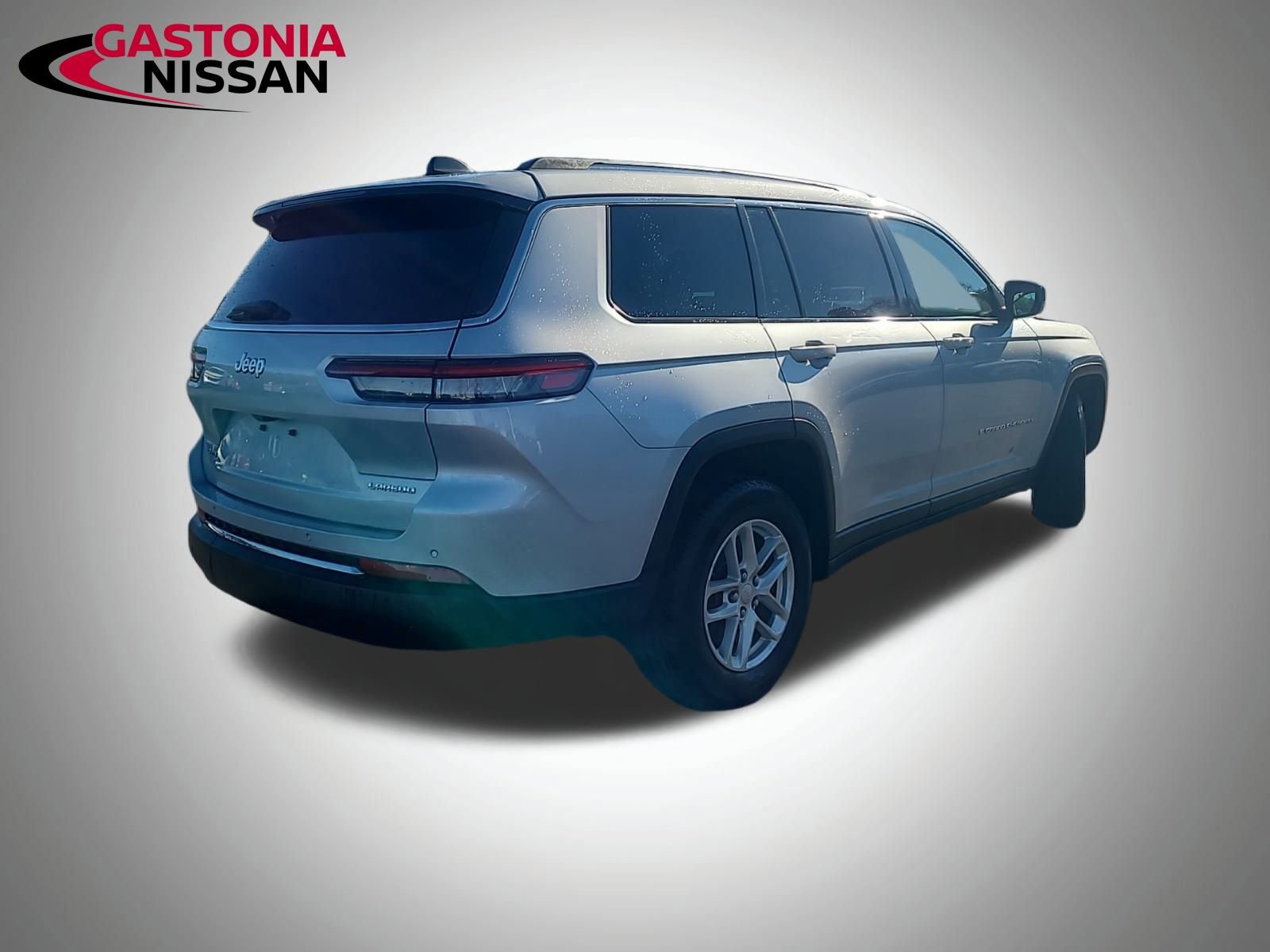 Used 2023 Jeep Grand Cherokee L Laredo image 10