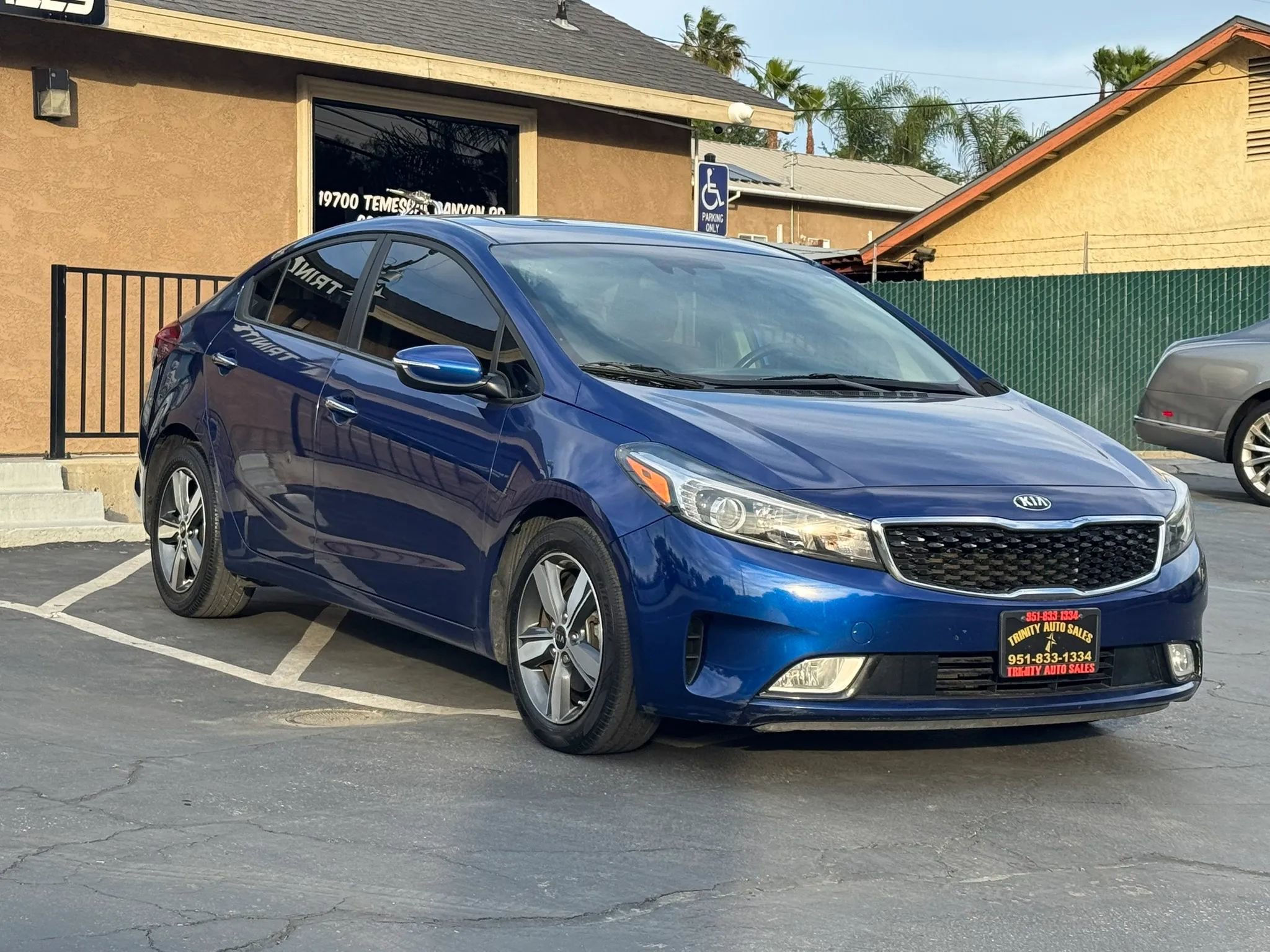 Used 2018 Kia Forte S w/ S Technology Plus Package FWD image 3
