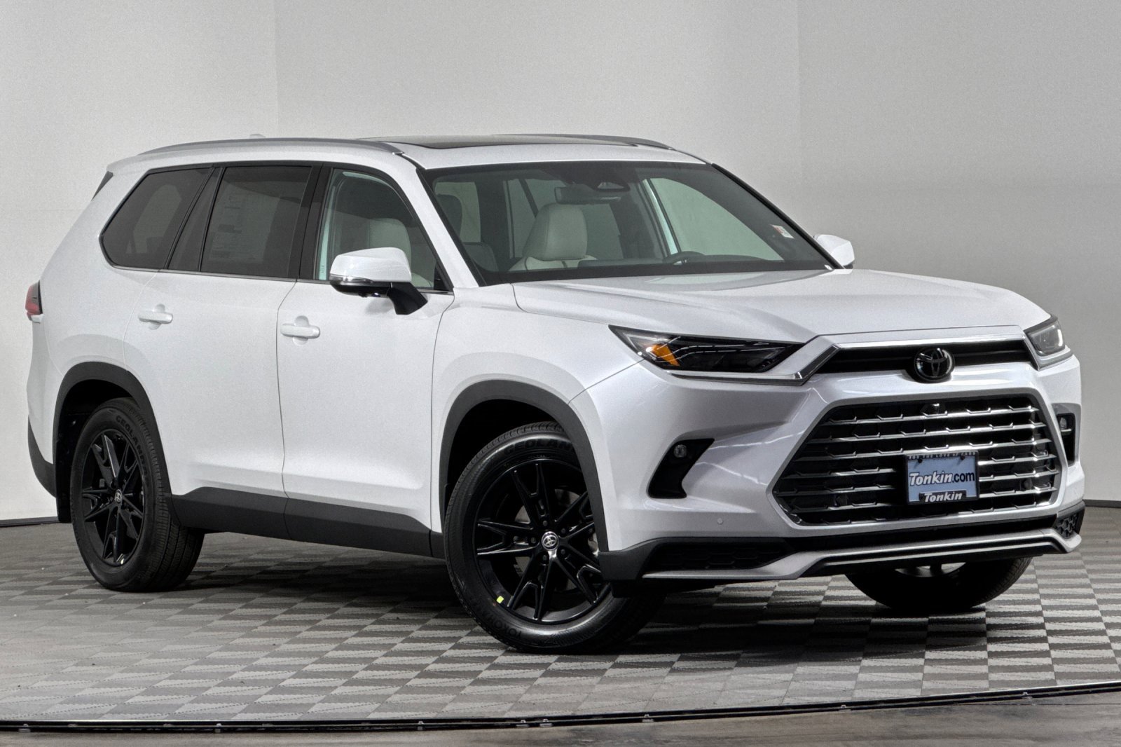 New 2026 Toyota Grand Highlander Platinum image 2
