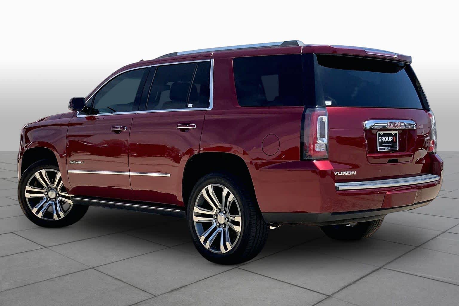 Used 2018 GMC Yukon Denali w/ Denali Ultimate Package AWD/4WD image 12