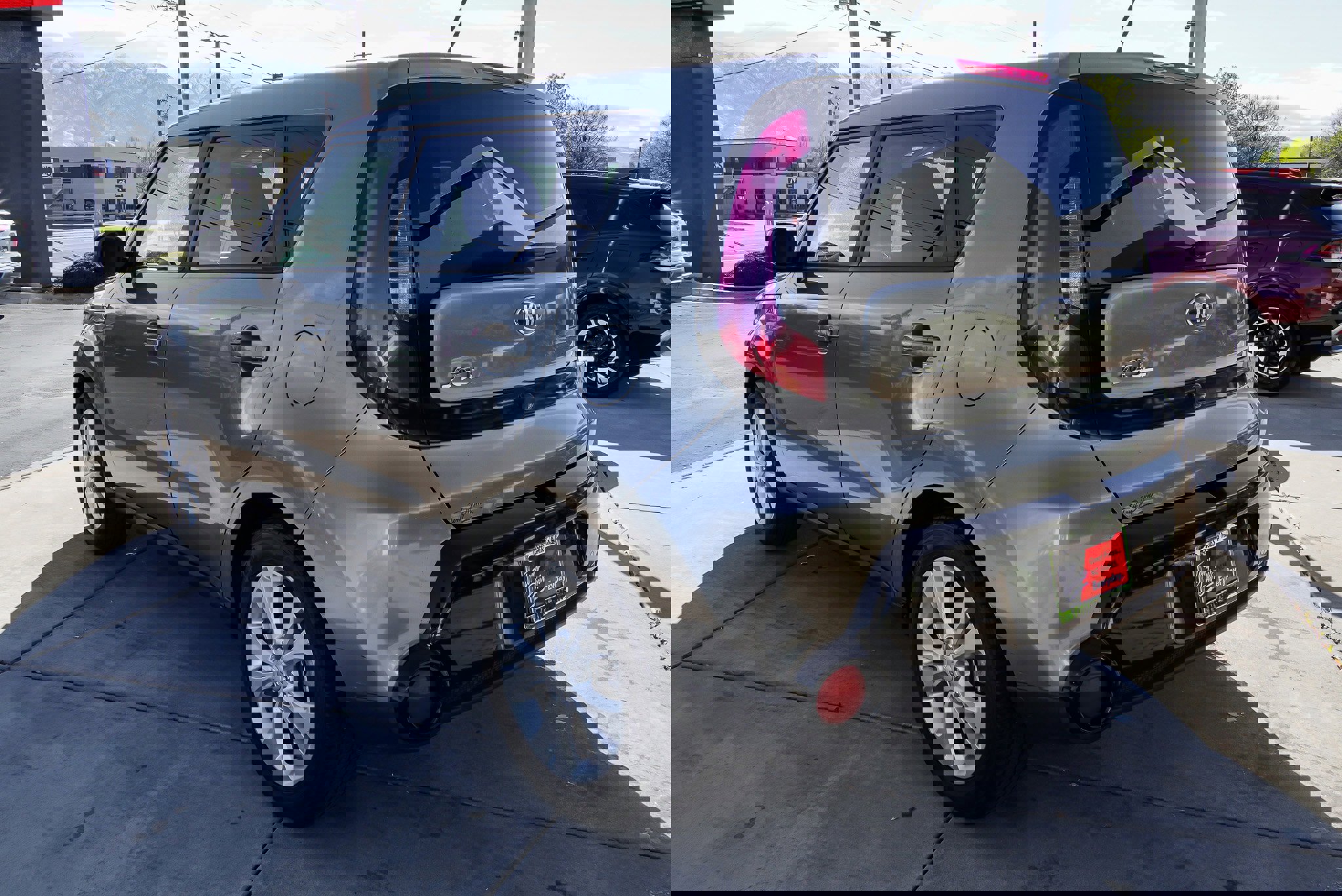 Used 2016 Kia Soul + FWD image 6