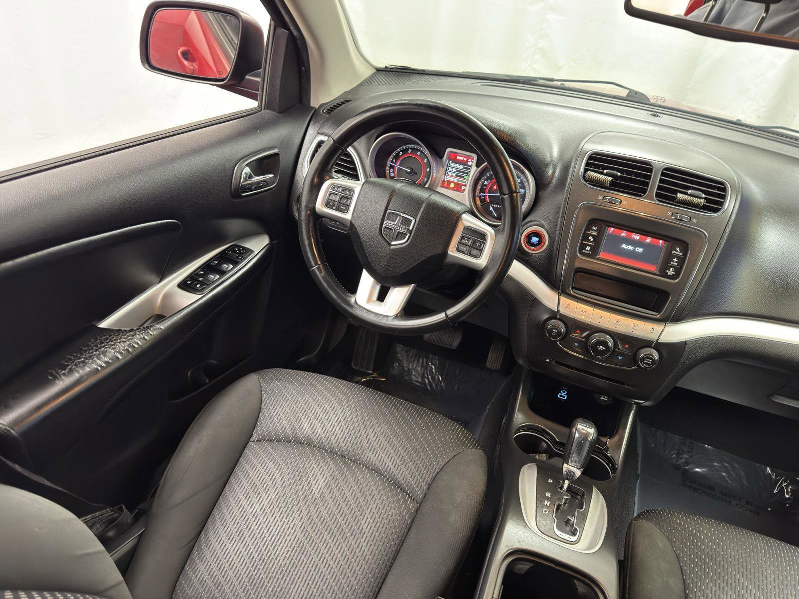 Used 2018 Dodge Journey SE w/ Connectivity Group image 25