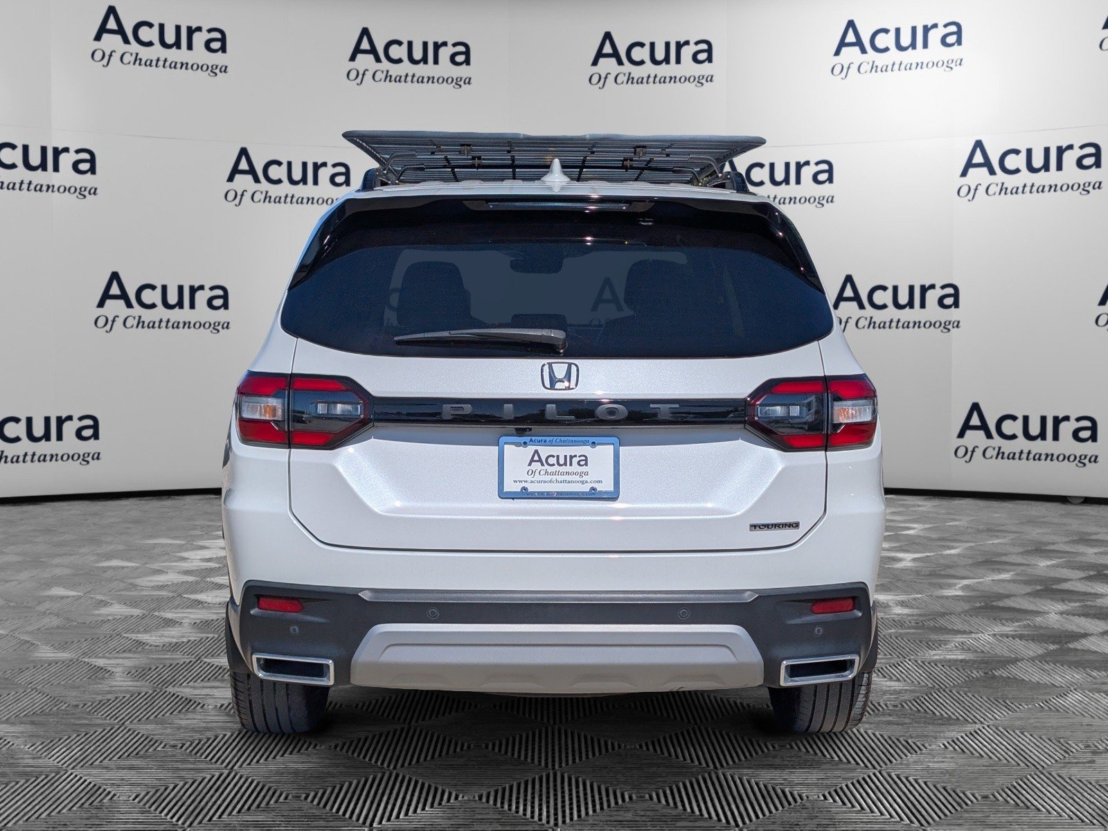 Used 2024 Honda Pilot Touring image 6