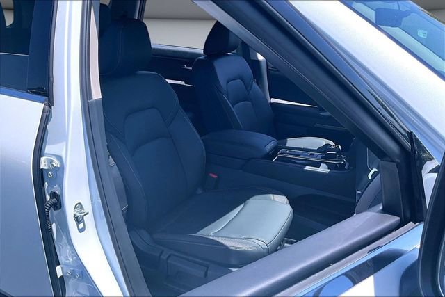 New 2026 Nissan Pathfinder SL FWD image 11