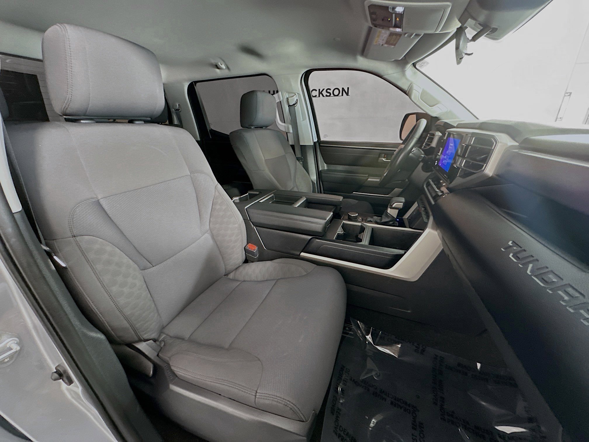 Used 2022 Toyota Tundra SR5 w/ Convenience Package image 27