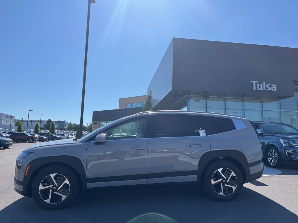 New 2026 Hyundai Ioniq 9 SE image 8