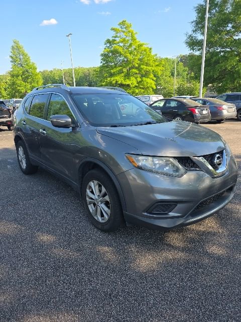 Used 2014 Nissan Rogue SV image 3