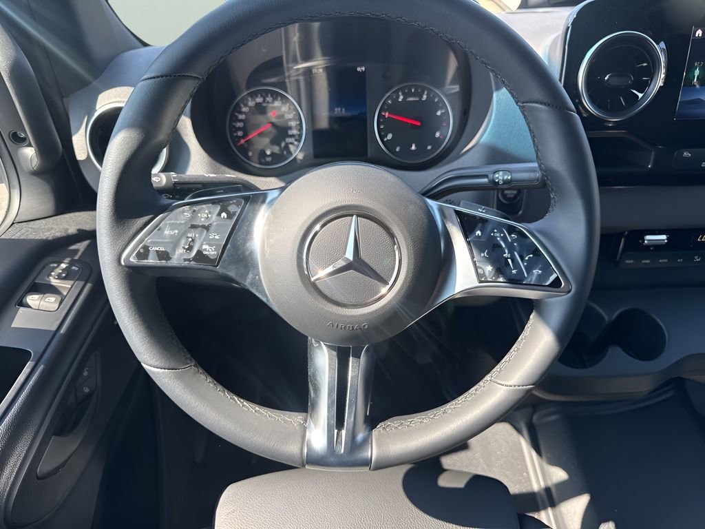 Used 2025 Mercedes-Benz Sprinter 2500 image 12
