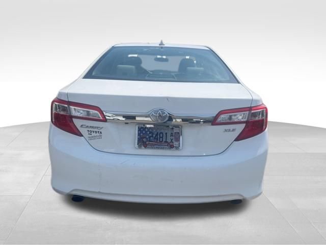 Used 2014 Toyota Camry XLE image 11
