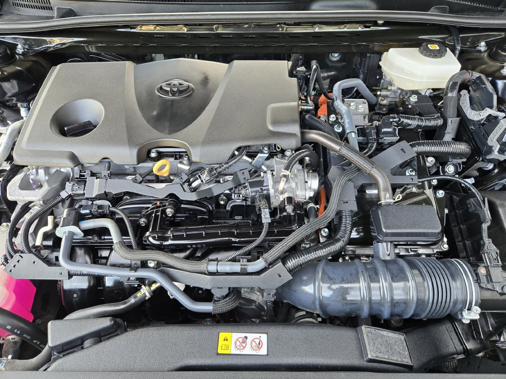 Used 2025 Toyota Camry SE FWD image 23