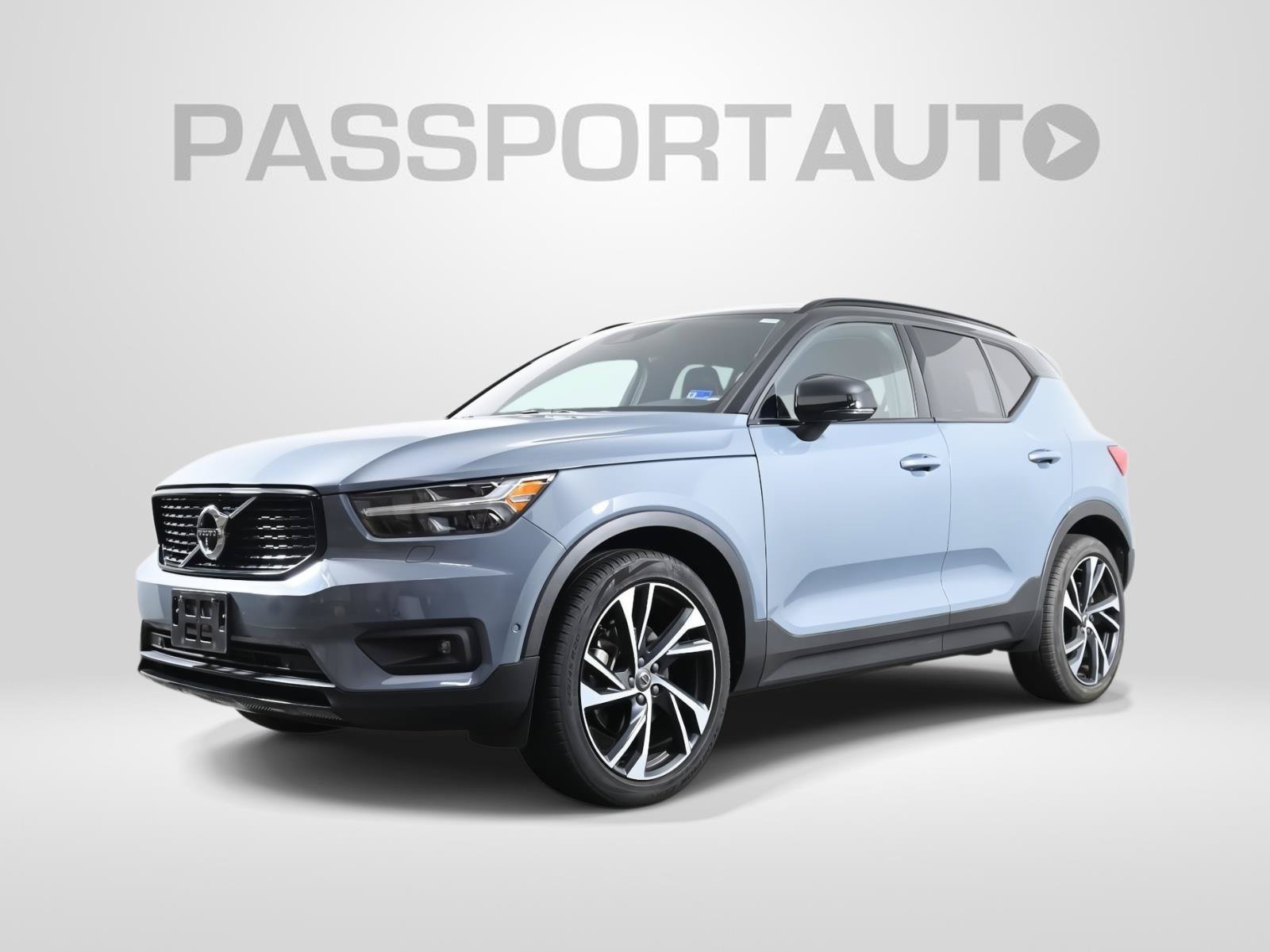 Used 2021 Volvo XC40 T5 R-Design w/ Advanced Package