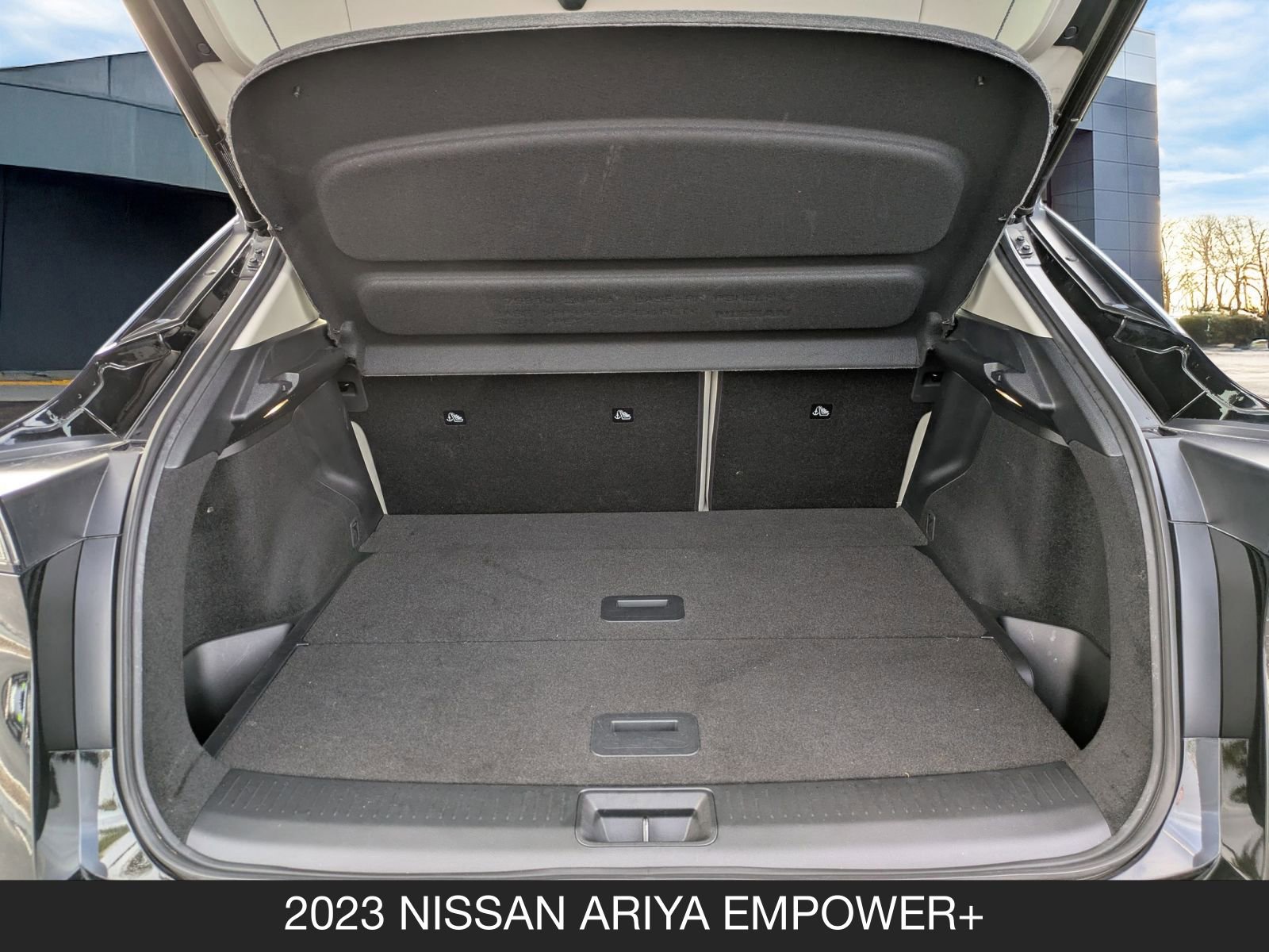 Used 2023 Nissan Ariya FWD image 21