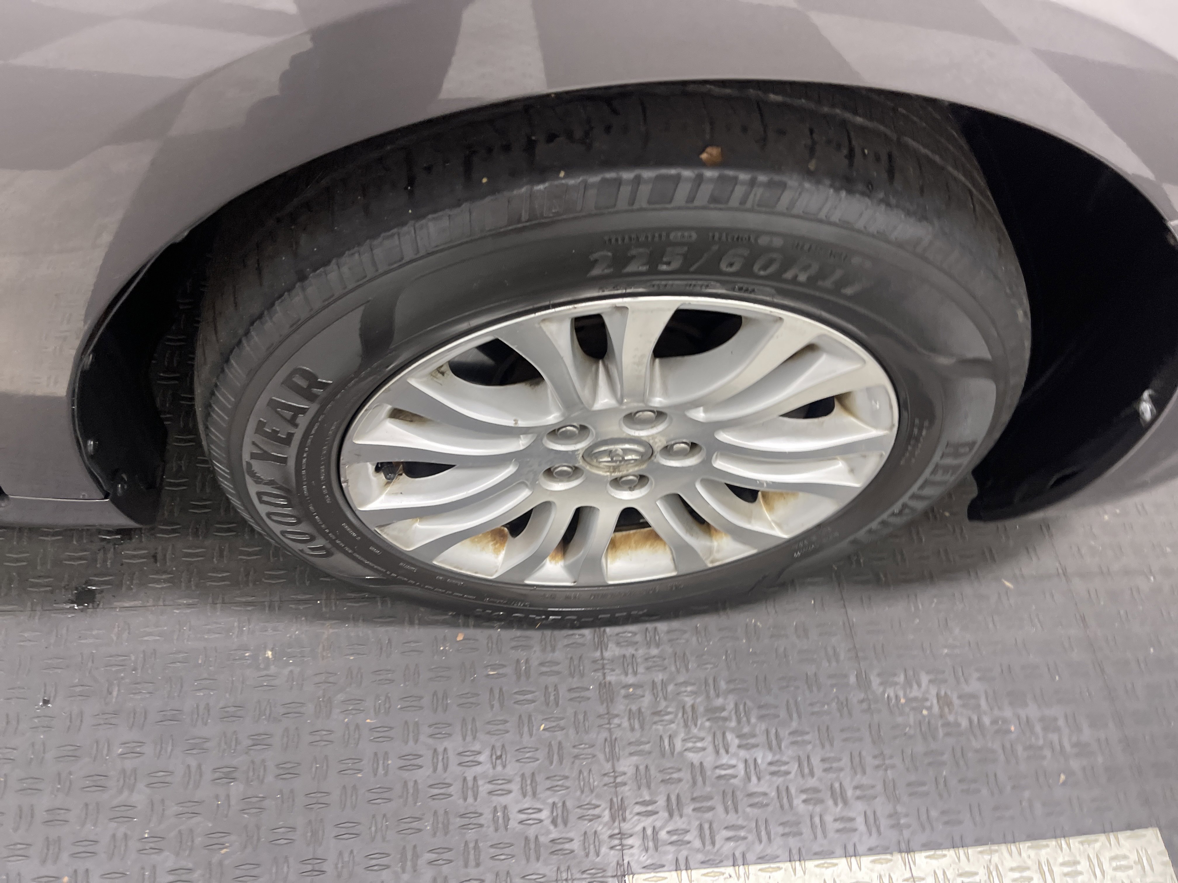 Used 2014 Toyota Sienna XLE image 25