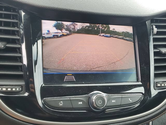 Used 2020 Chevrolet Trax LT w/ LT Convenience Package FWD image 26