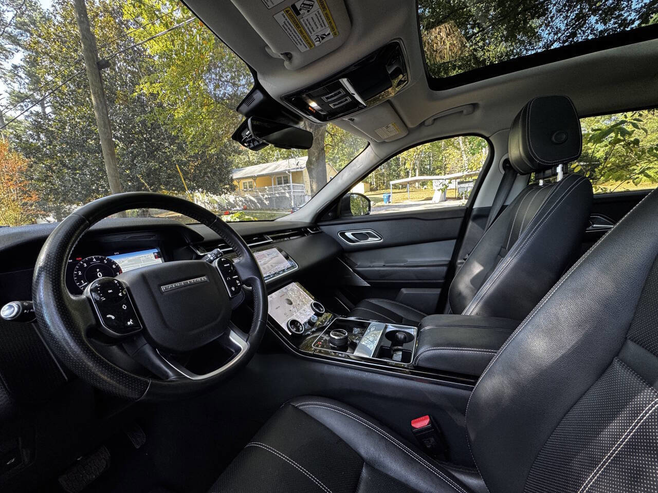 Used 2018 Land Rover Range Rover Velar S image 8