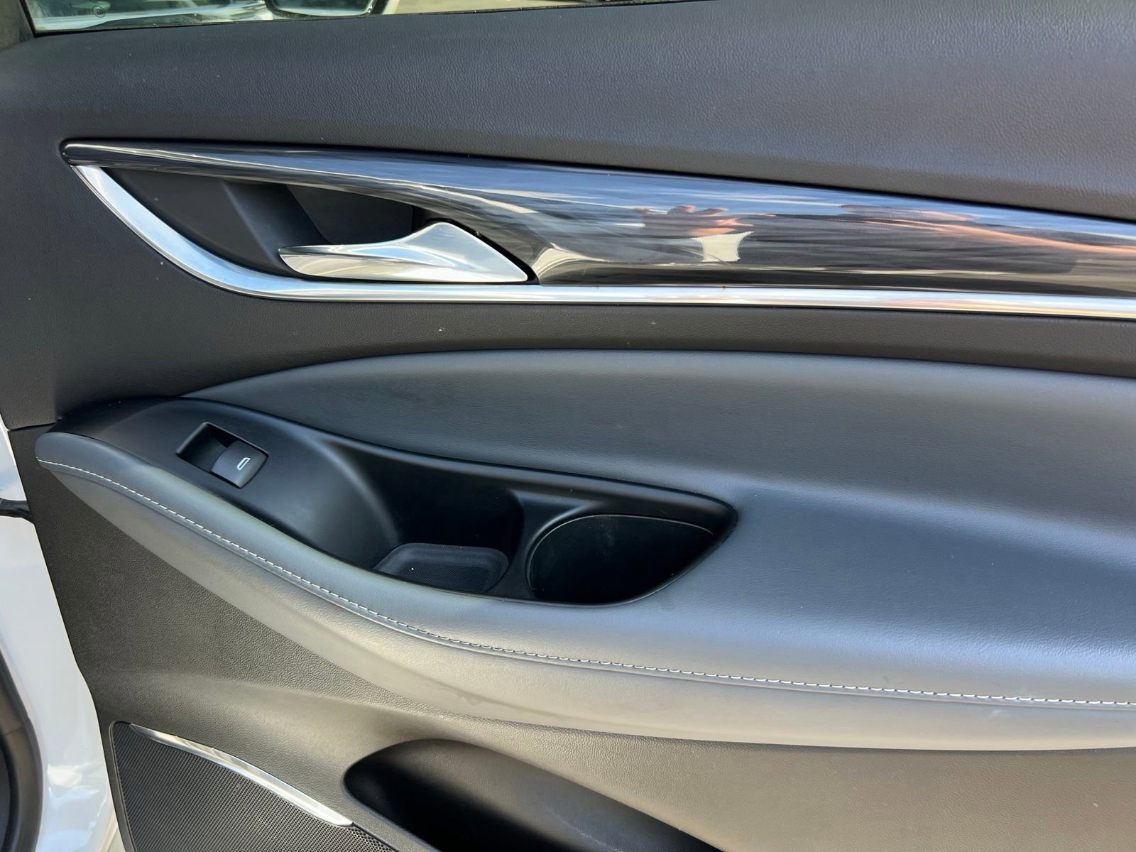 Used 2023 Buick Enclave Essence FWD image 56