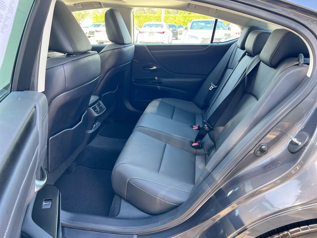 Certified 2024 Lexus ES 350 w/ Premium Package image 19
