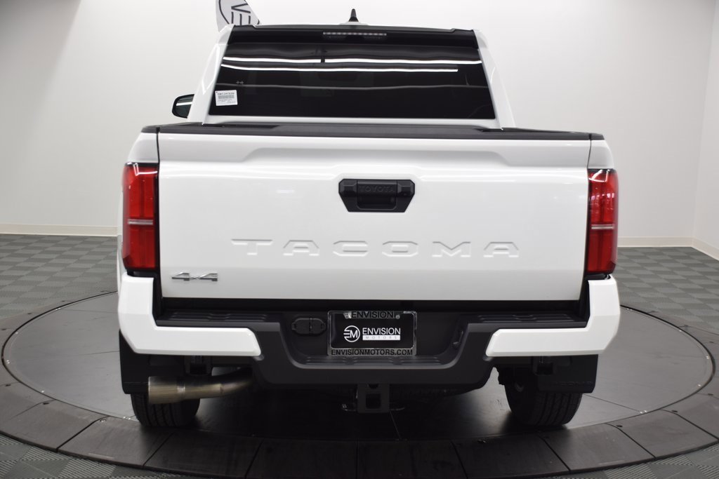 Used 2025 Toyota Tacoma SR5 image 7