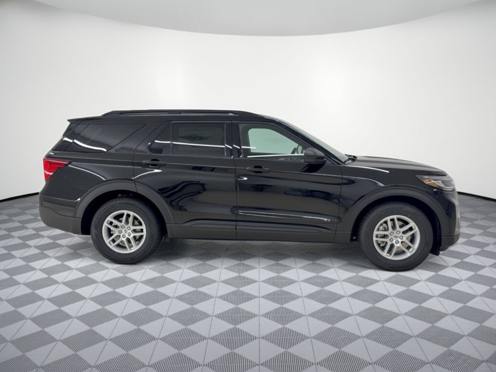 New 2027 Ford Explorer Active RWD image 8