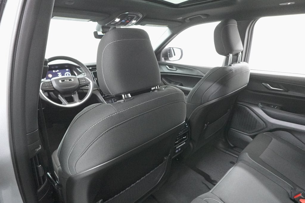 Certified 2025 Jeep Grand Cherokee L Laredo w/ Luxury Tech Group I AWD/4WD image 29