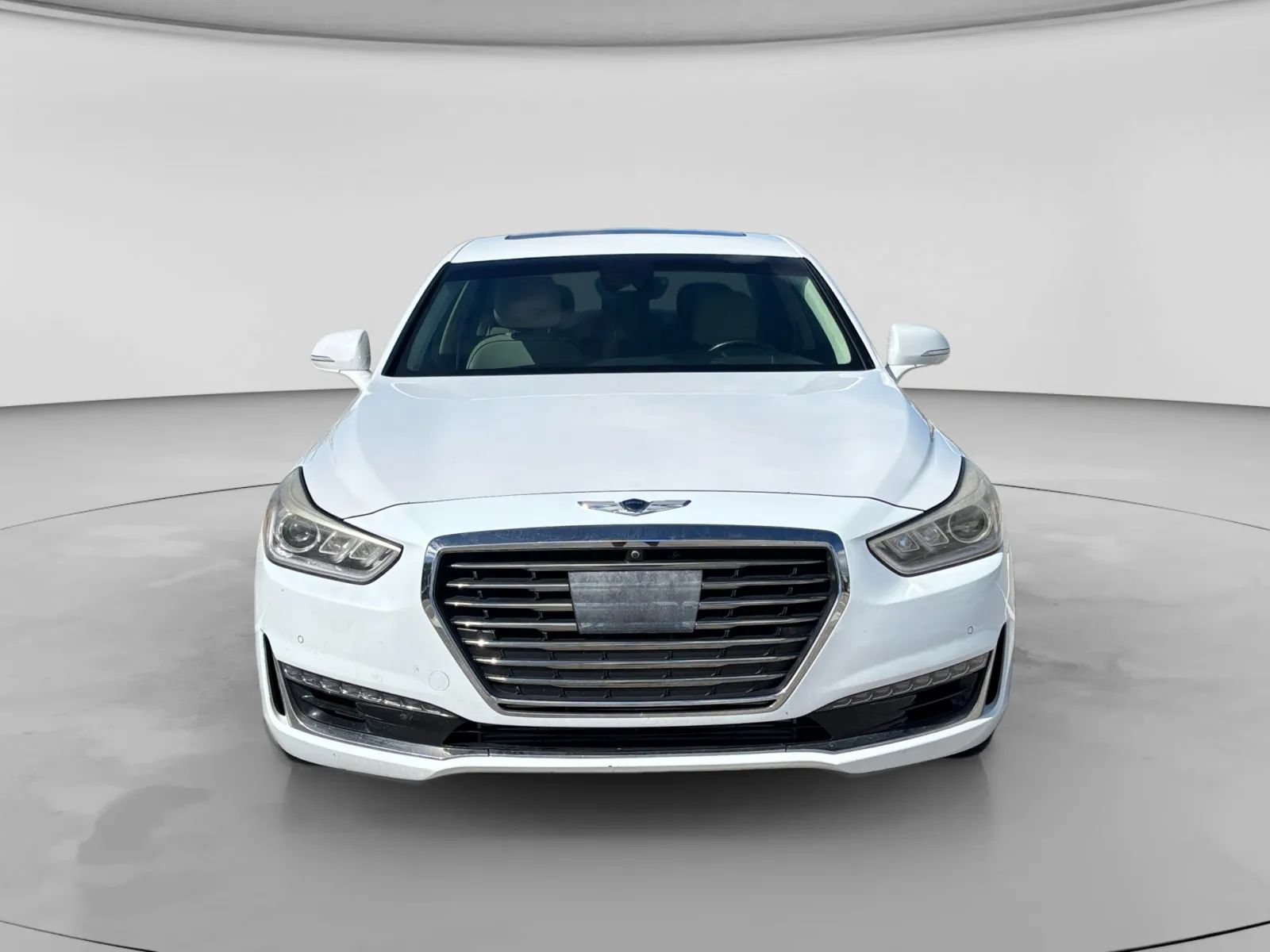 Used 2018 Genesis G90 3.3T Premium RWD image 8